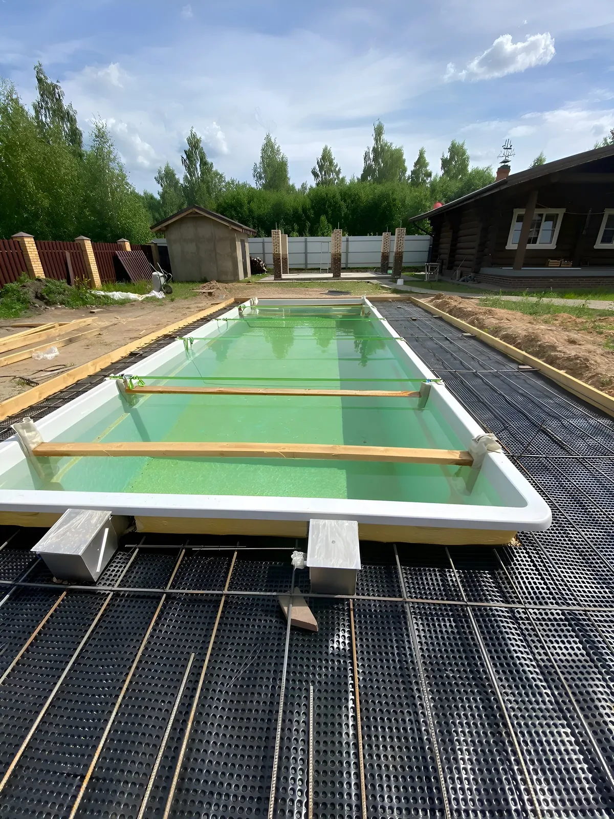 Laguna 9 — вечернее освещение в Озерске