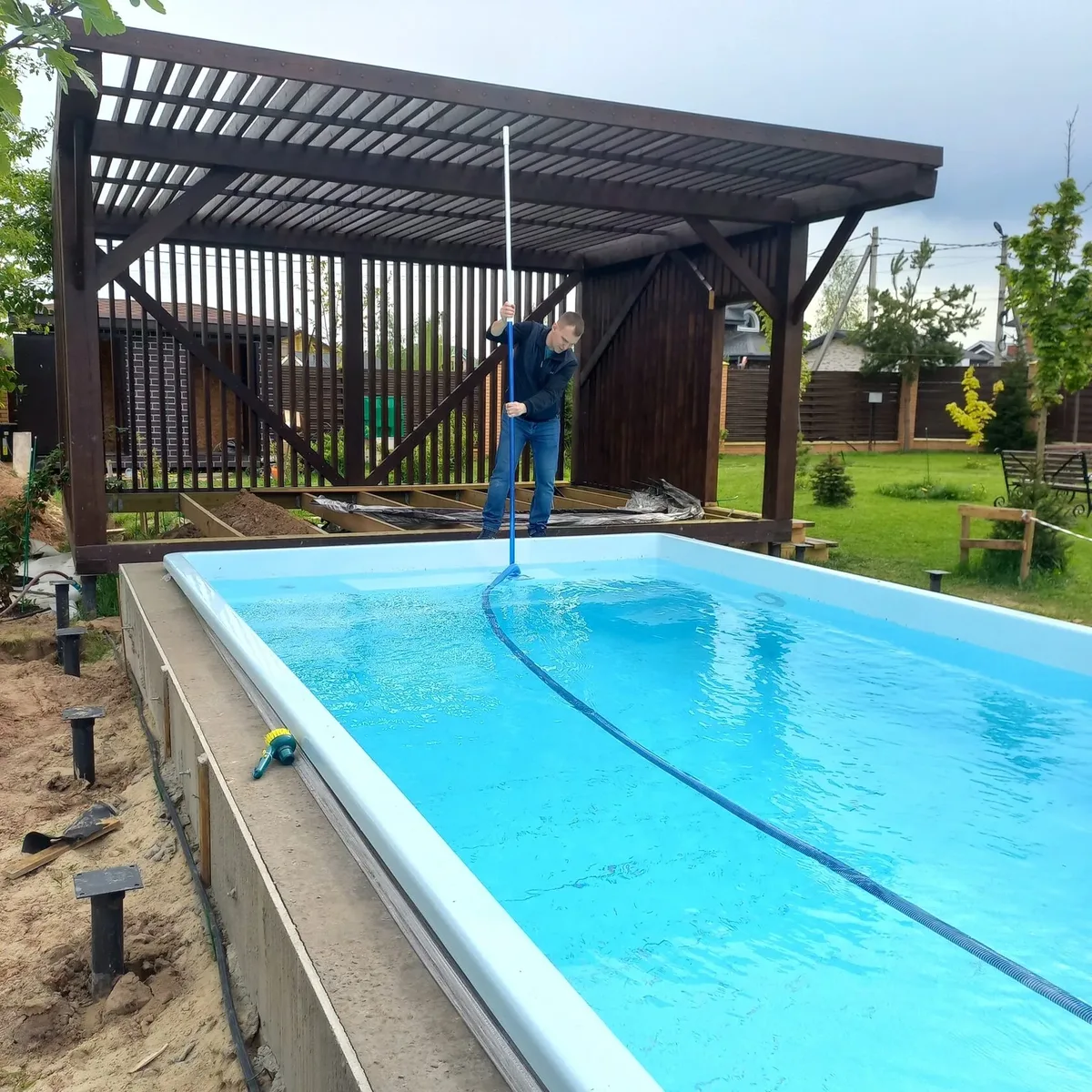 Копинговый бордюрный камень для бассейна Laguna в Озерске