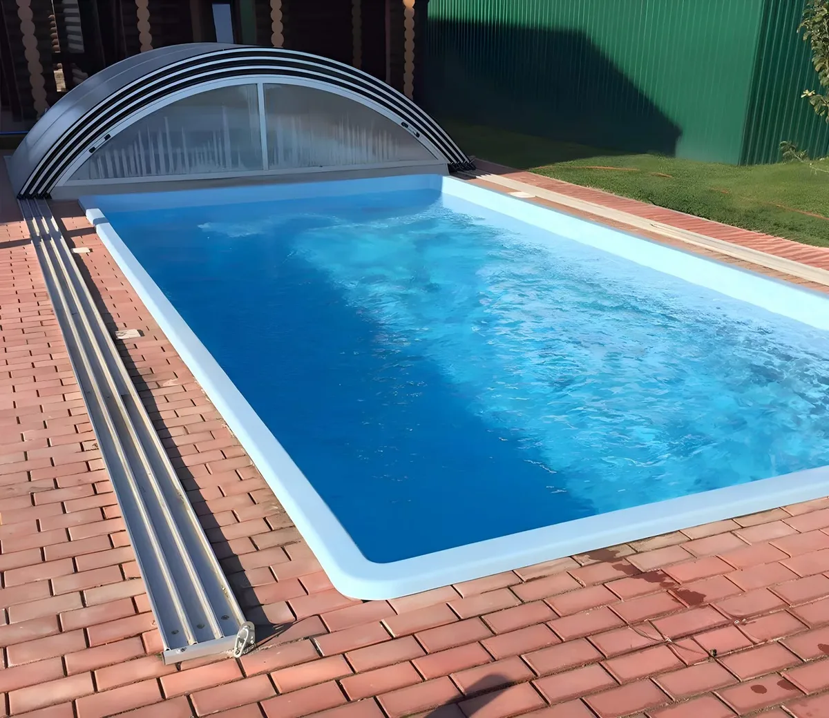 Laguna 7 — вечернее освещение в Озерске